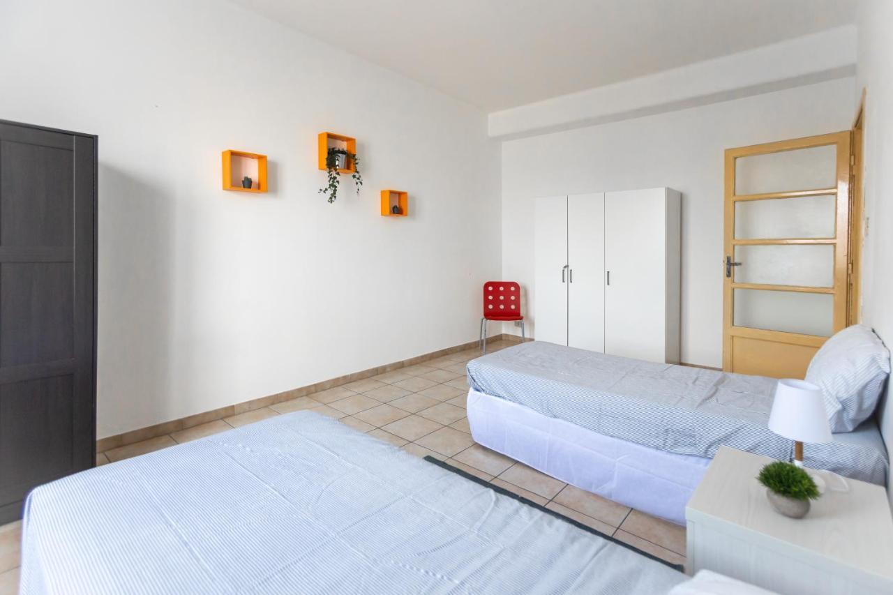 [House of Poet] Wide Apartment in the City Center Asti Buitenkant foto