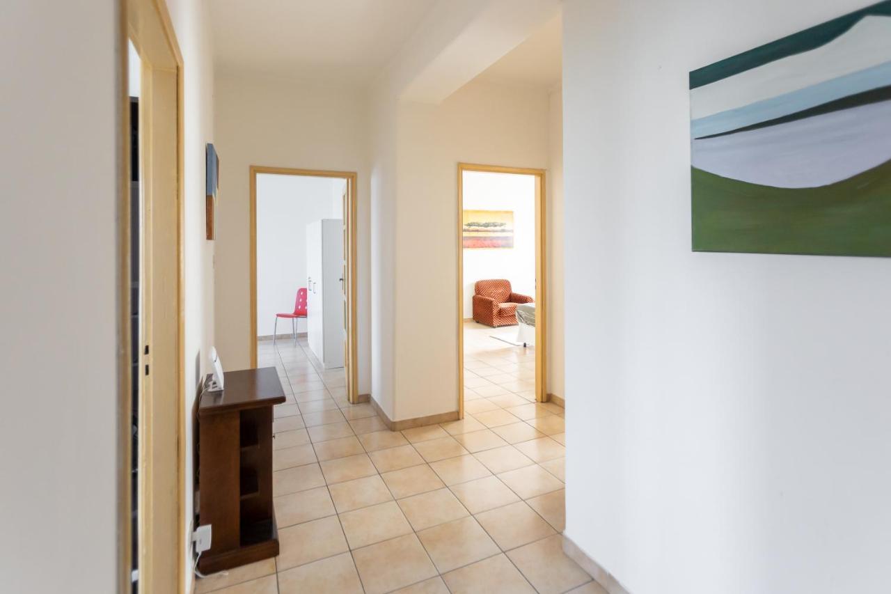 [House of Poet] Wide Apartment in the City Center Asti Buitenkant foto